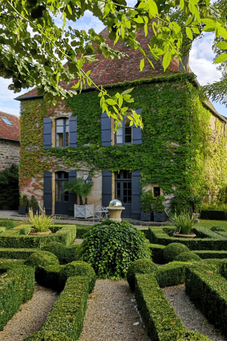 L'histoire de BoisSainteMarie en SaôneetLoire Domaine Les Tillets